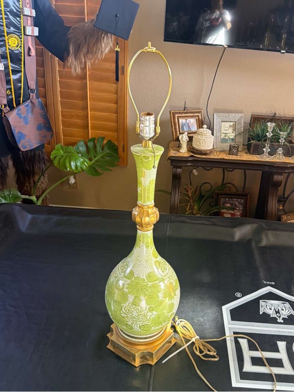 Mid Century classic chinoiserie snspired  porcelain lamp white and green